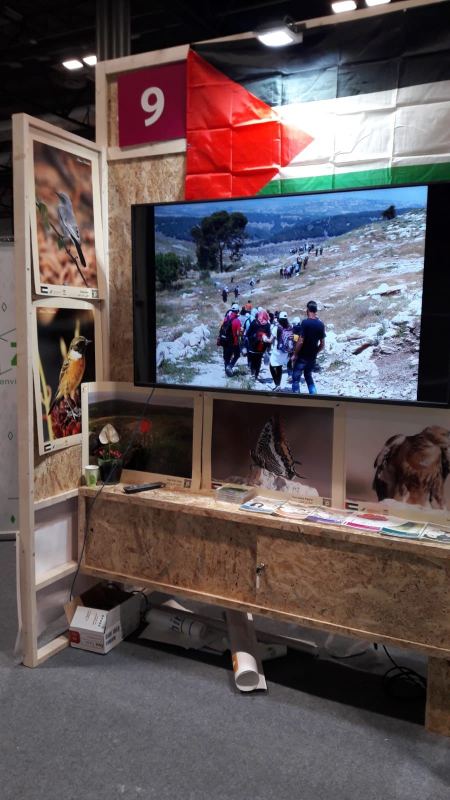 معرضا لسلطة جودة البيئة في مؤتمر تغير المناخ في مدريد